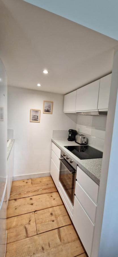 Appartement Dans Un Mas Provencal Renove Saint-Hilaire-dʼOzilhan Exteriör bild