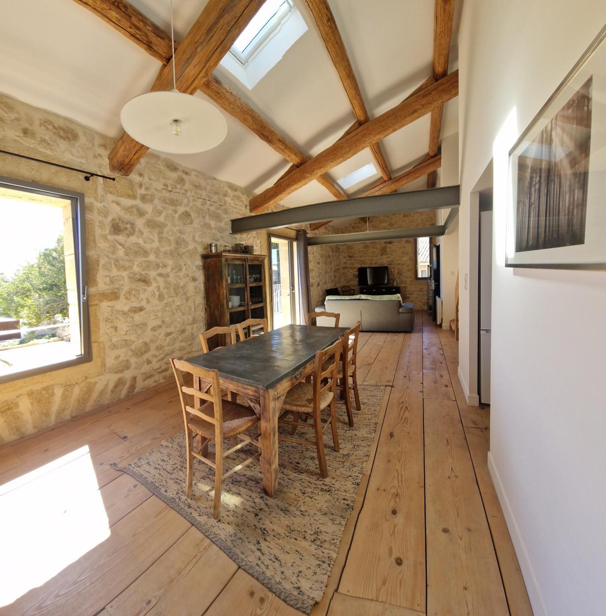 Appartement Dans Un Mas Provencal Renove Saint-Hilaire-dʼOzilhan Exteriör bild